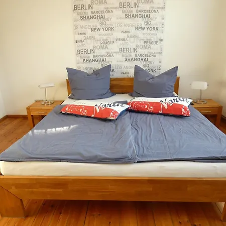 In Berlin-gruenau, Wasser- Und Waldnaehe, Gute Verkehrsanbindung * برلين