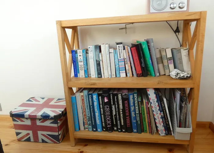 Apartamento In Berlin-grünau, Wasser- Und Waldnähe, Gute Verkehrsanbindung