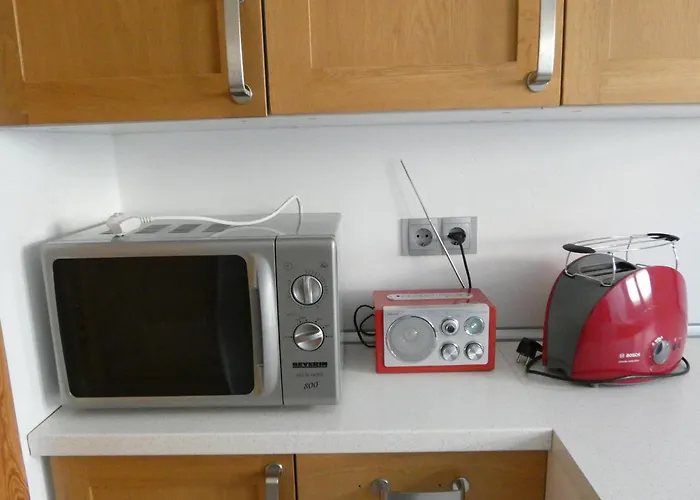 In Berlin-grünau, Wasser- Und Waldnähe, Gute Verkehrsanbindung *