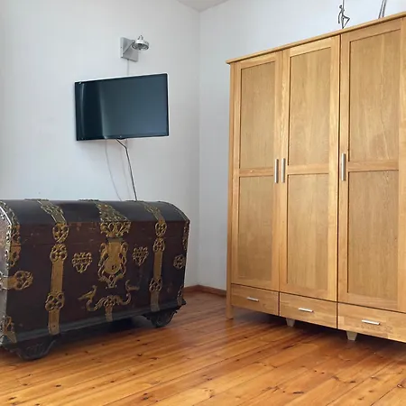 In Berlin-gruenau, Wasser- Und Waldnaehe, Gute Verkehrsanbindung Appartamento