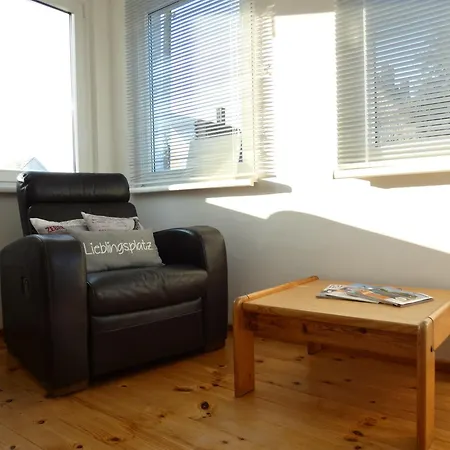 In Berlin-gruenau, Wasser- Und Waldnaehe, Gute Verkehrsanbindung *